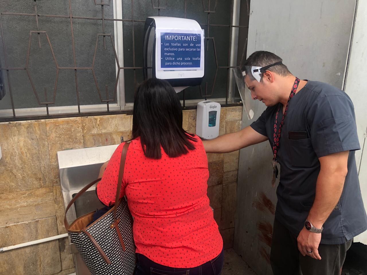 Los hospitales nacionales México, San Juan de Dios y Calderón Guardia reforzaron las medidas de prevención en sus centros con el objetivo de prevenir el riesgo de contagios por covid-19