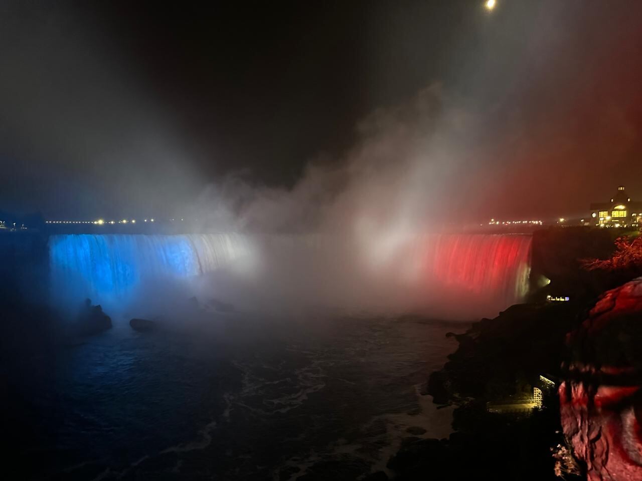 ¿Se imagina haberse echado ese show en vivo y a todo color? ¡Simplemente increíble! Crédito: Ministerio de Relaciones Exteriores.