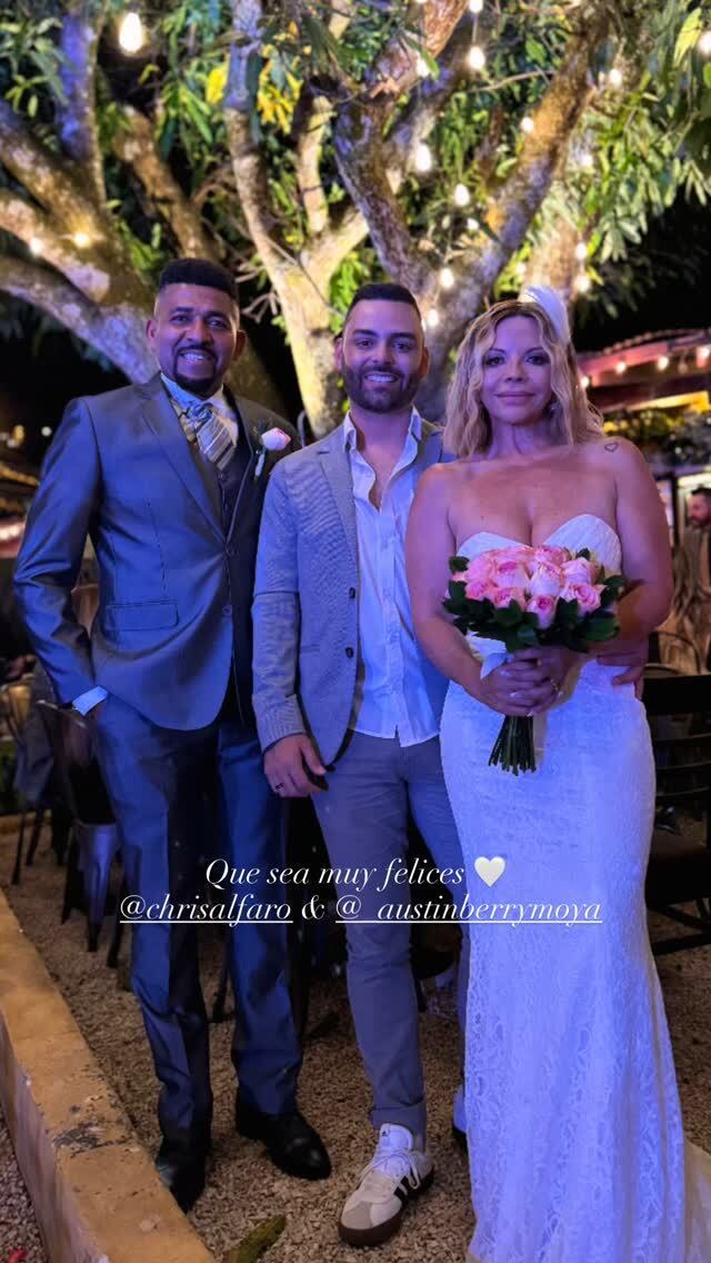 Austin Berry se casó por lo civil el pasado 17 de diciembre y este jueves vivió una nueva celebración con pachanga incluída