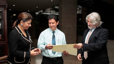 Profesor galardonado tuvo una terrible muerte y un detalle permitió condenar al asesino