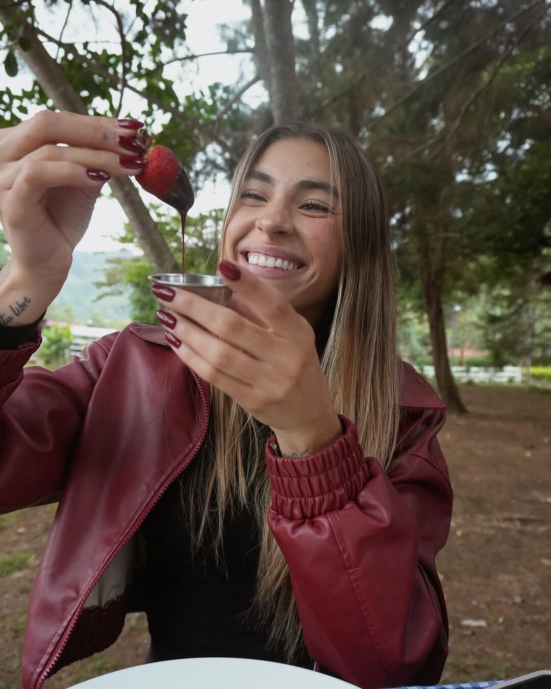Kiki Berry aprovechó un tiempo que pasó con su enamorado para soltar la lengua