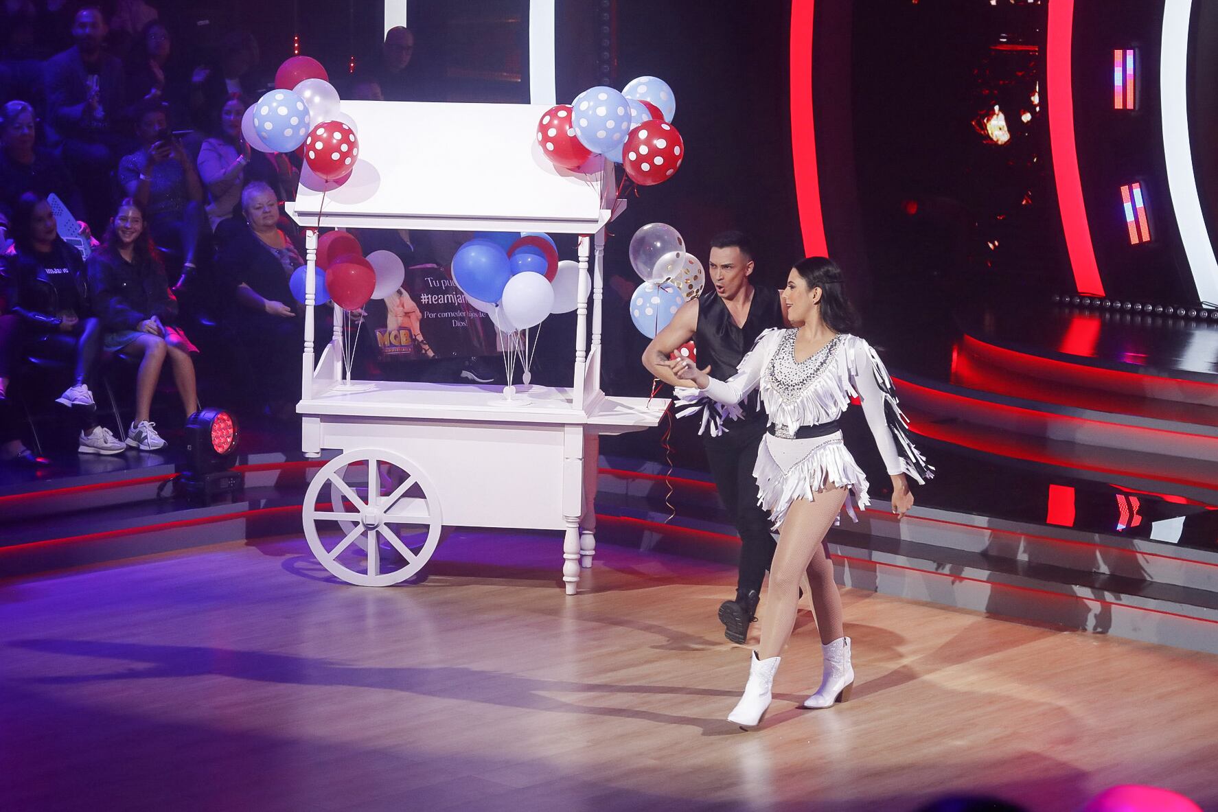 29/09/2024. Mira quién baila, Televisora de Costa Rica. Detrás de cámaras. Estudio Marco Picado. Sabana, San José. Fotografía: Lilly Arce.