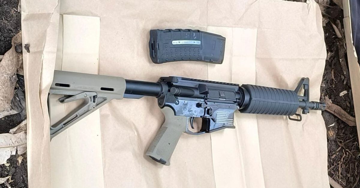 La Fuerza Pública detuvo a cinco sospechosos de asesinar al adolescente de 17 años en Coyolar de Orotina, y se halló un rifle de tipo fusil que podría ser evidencia del crimen. (Foto: cortesía MSP)