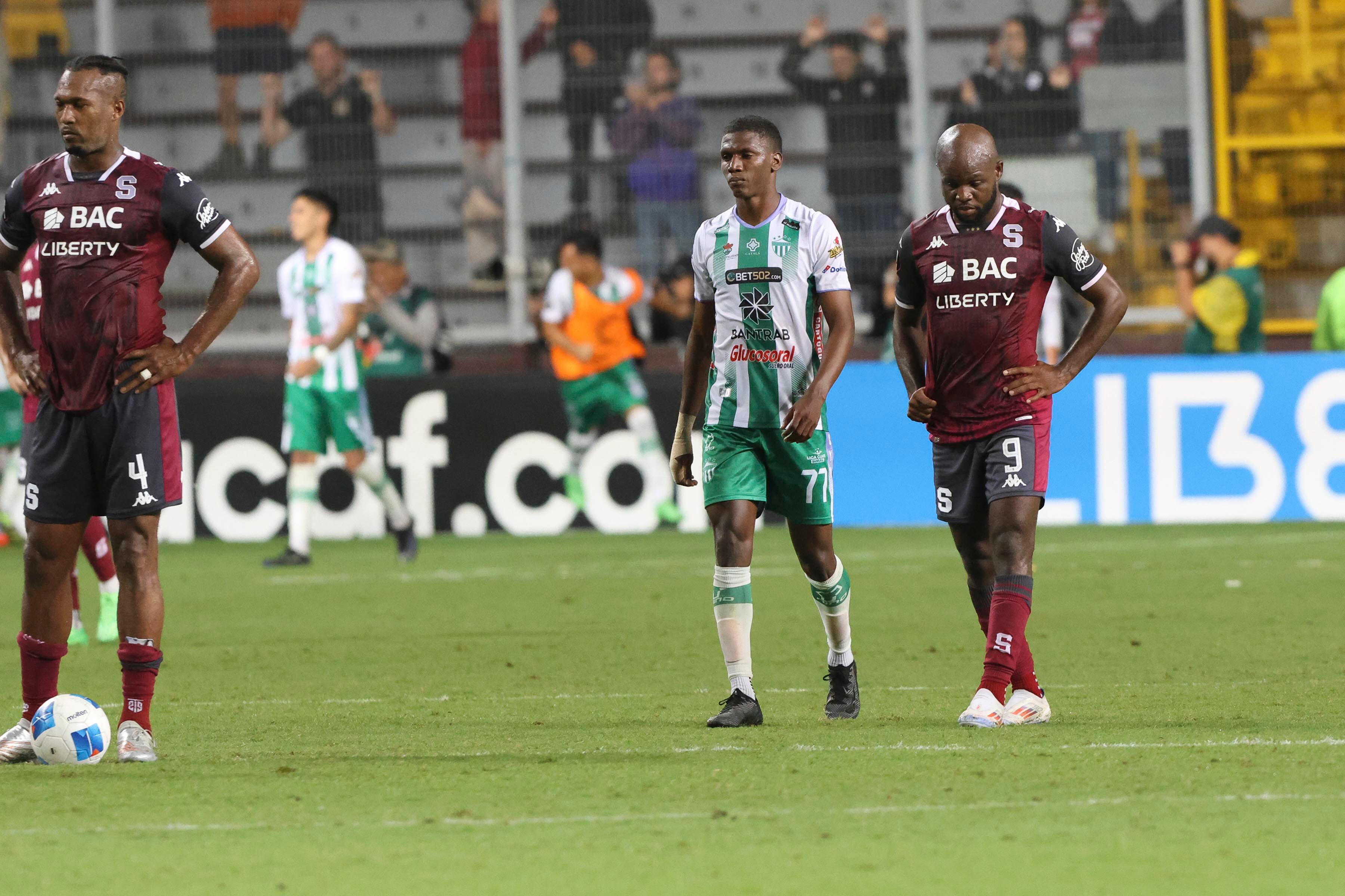 Saprissa vs Antigua