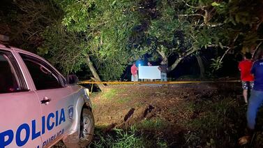 Bebita de 2 añitos muere al caer a río por el que bajó una cabeza de agua