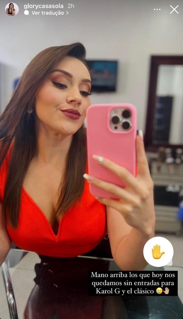 Gloriana Casasola es periodista de Telenoticias canal 7 Teletica.