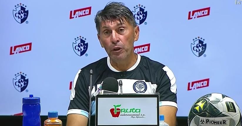 Cristian Salomón, entrenador de Santa Ana FC