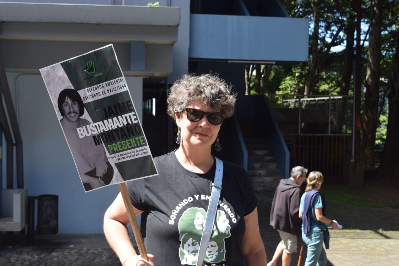 Familiares y allegados de integrantes de AECO: María del Mar Cordero Fernández, Óscar Fallas Baldi, Jaime Bustamante Montano y David Maradiaga Cruz. Foto: Programa Kioscos Socioambientales