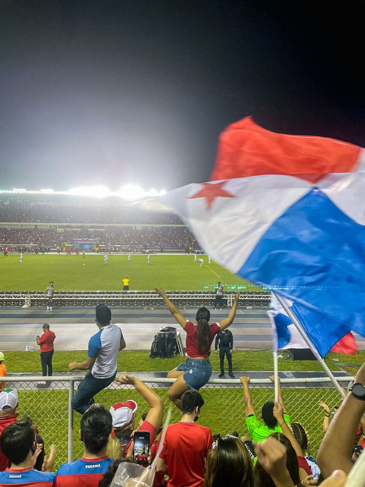 Irma Batista, aficionada panameña que vendrá a Costa Rica para el juego CR - Panamá. Cortesía.
