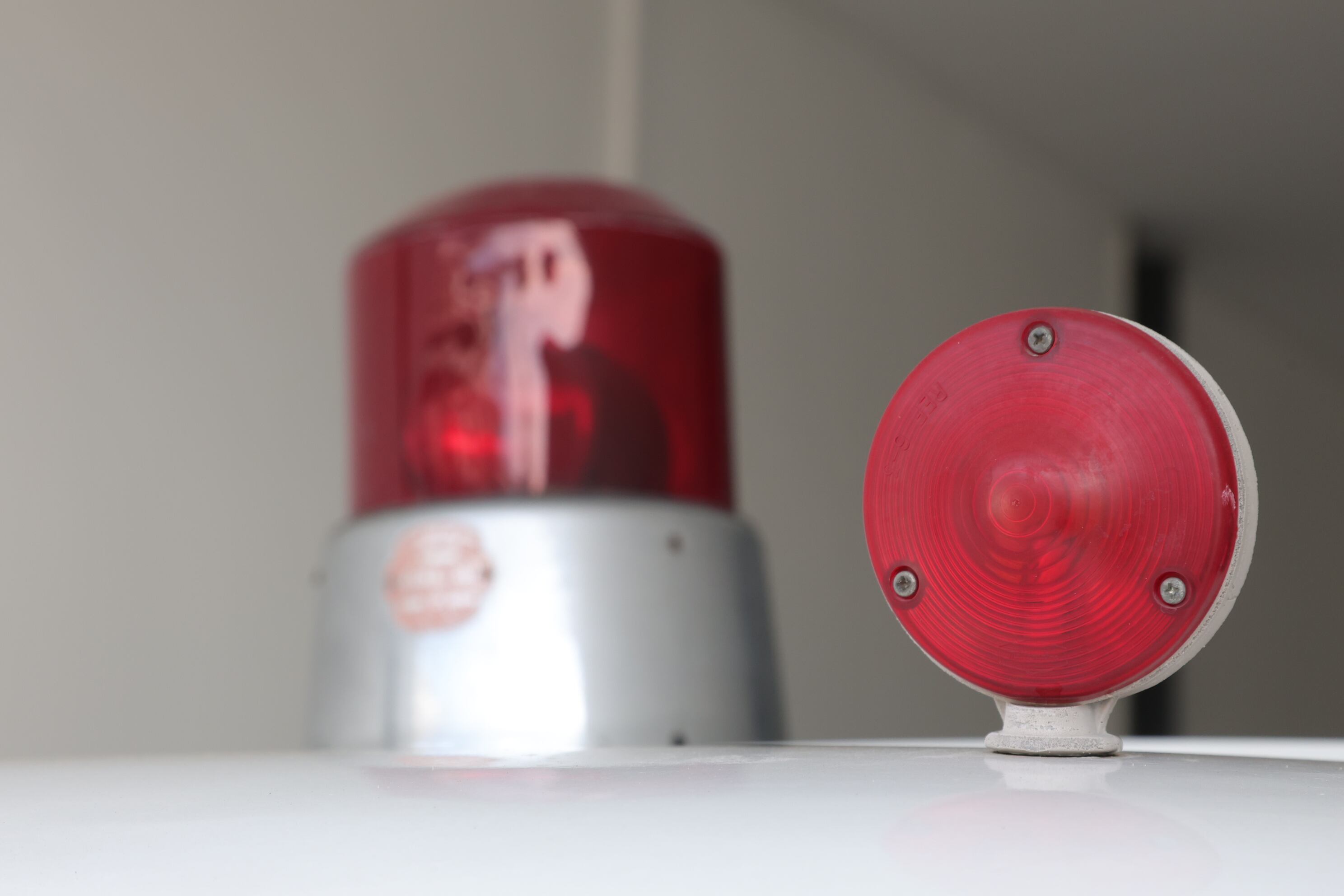 Fotos de chuzo de la semana, ambulancia de la cruz roja antigua y quien la cuida el señor José García / foto John Durán