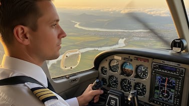 Empresa aérea costarricense busca pilotos para unirse a su tripulación