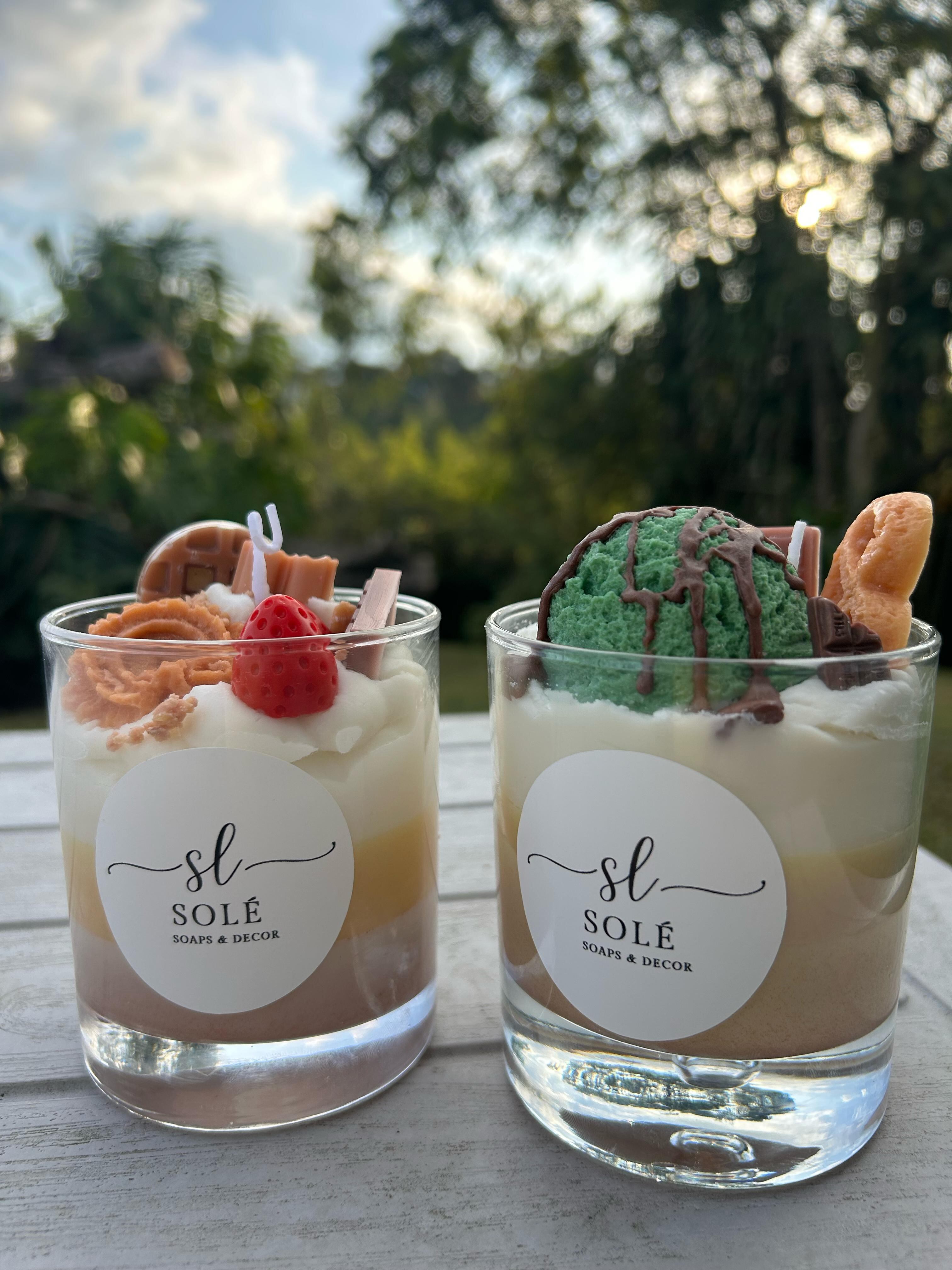 Pemela Solera emprendedora de velas y jabones