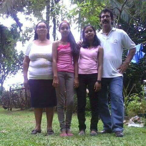 (De izquierda a derecha) Rosario Pérez, Lisseth López, Yerling López y Santiago López. Foto cortesía Priscilla López.