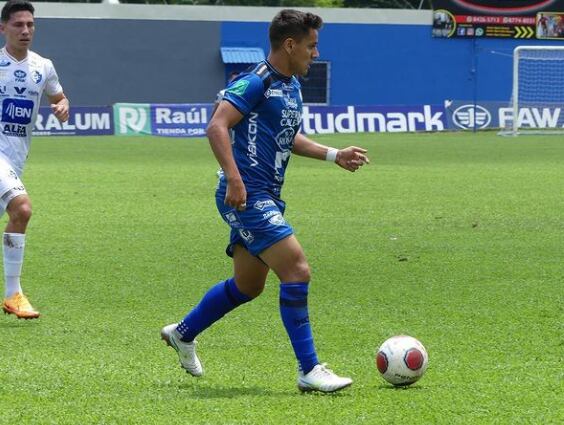 El volante lleva 4 goles en el campeonato. Instagram.