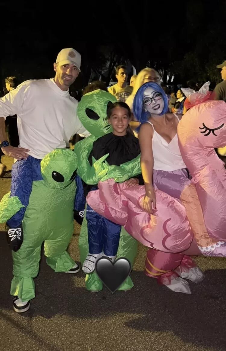Toni Costa celebró Halloween con su exesposa y su hija