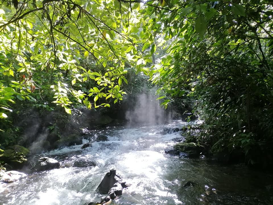 Las aguas termales el Chollín se ubican en San Carlos. (Foto de Facebook el Chollín)
