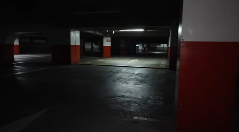 El grupo paranormal Noctis Proyecto Paranormal Latinoamérica cuentan la noche en que vieron una sombra de aspecto diabólico, captaron una risa infantil y establecieron contacto con una entidad durante la primera investigación paranormal autorizada en el Mall San Pedro