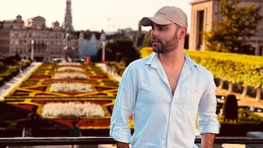¿Quién es el misterioso galán que acompañó a Diego Bravo a la fiesta de hija de juez de Mira quién baila?