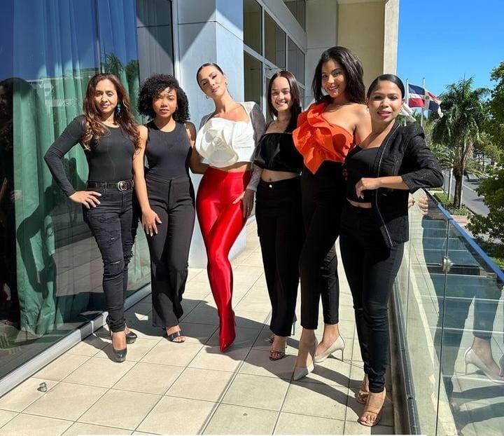 Karina Ramos dio taller de modelaje en Républica Dominicana