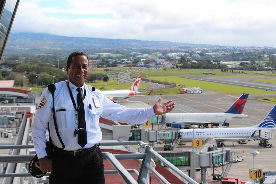 Fernando Martínez Vega, cariñosamente conocido como Puerto, está delicadito en la Unidad de Cuidados Intensivos (UCI) del Hospital Calderón Guardia.