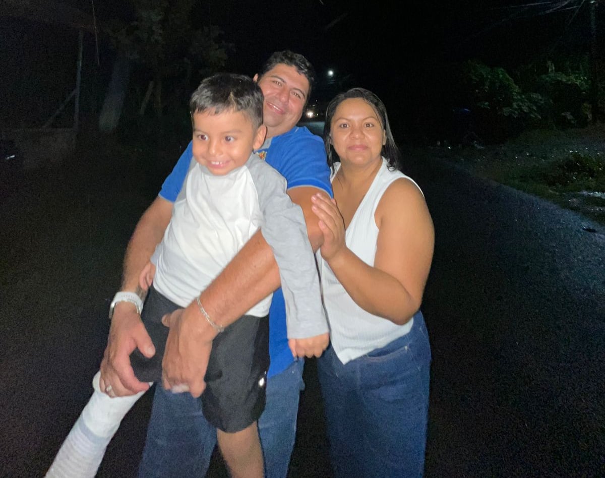 Keylor Sánchez y su esposa Elizabeth Dávila celebran la vida de su hijo que en febrero del 2026 cumplirá tres años. Foto: Keylor Sánchez para La Teja