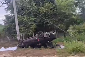 Hombre pierde la vida en violento choque contra un poste en Guanacaste