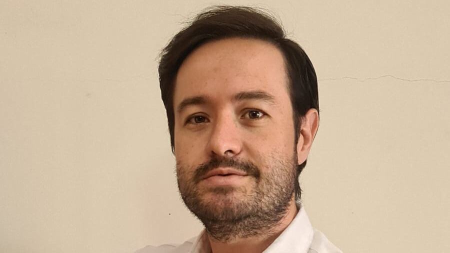 Fabián Zumbado periodista, herediano