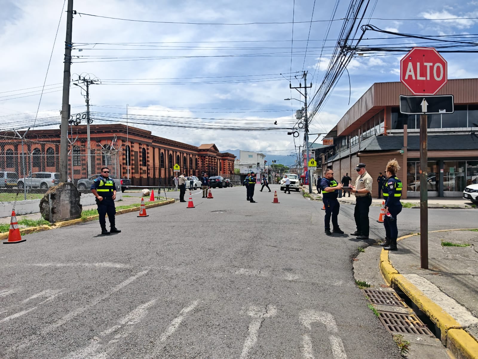 Una persona hizo balazos cerca de una escuela en el Paseo Colón. Foto: Policía Municipal