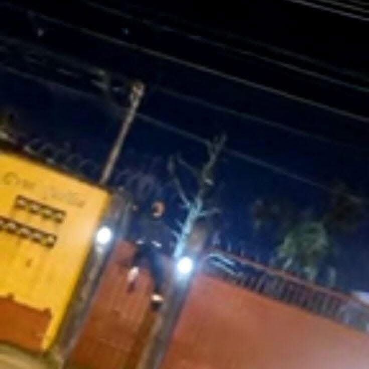 Yalitza Robles joven que es acosada y amenazada de muerte por otra mujer. José Pablo Murillo abogado