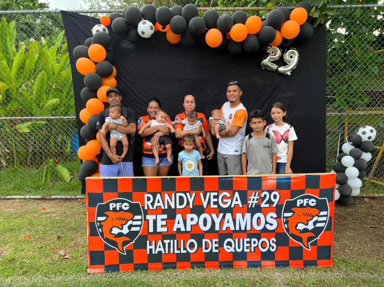 Randy Vega, jugador del Herediano, familia