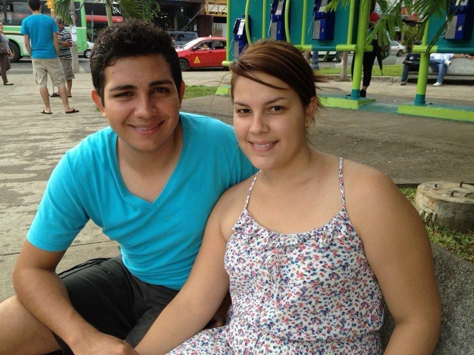 Elías Alvarado y su esposa Tania durante su noviazgo disfrutaban de la naturaleza. (Cortesía)