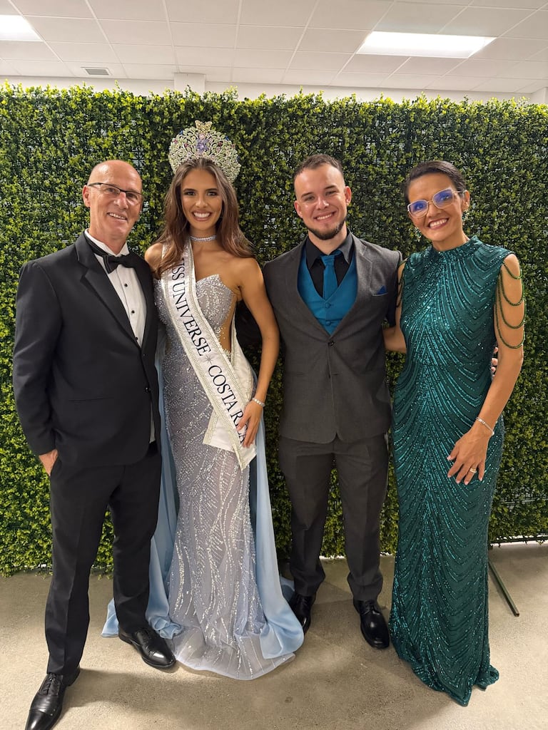 ¡Destino y reinado! La increíble historia del nombre de Mahyla Roth ...