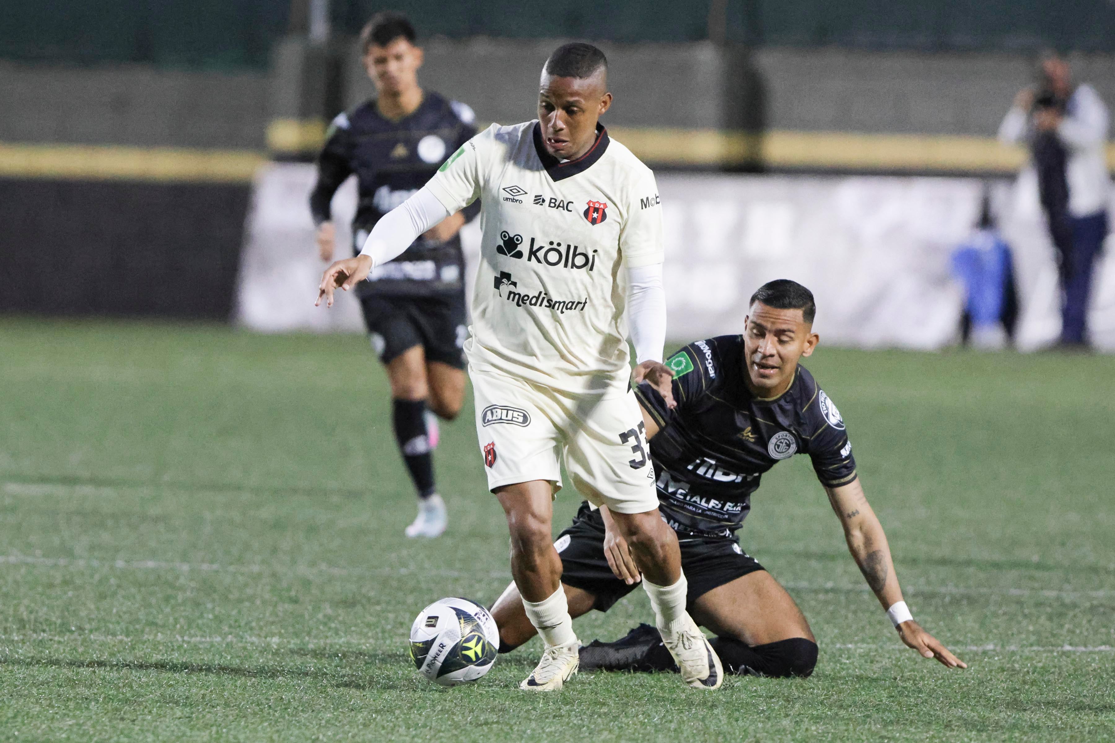 Sporting vs Liga Deportiva Alajuelense