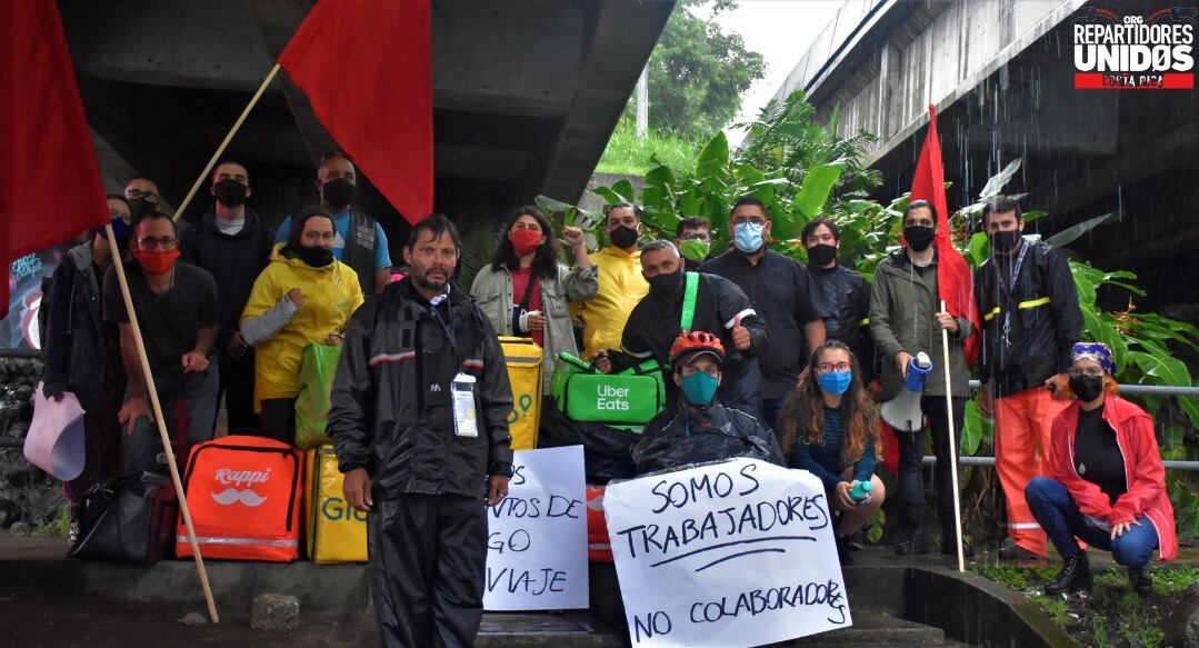 Devolver la jama que cliente cancela tiene en pleito a repartidores con PedidosYa,  Rappi y Uber Eats