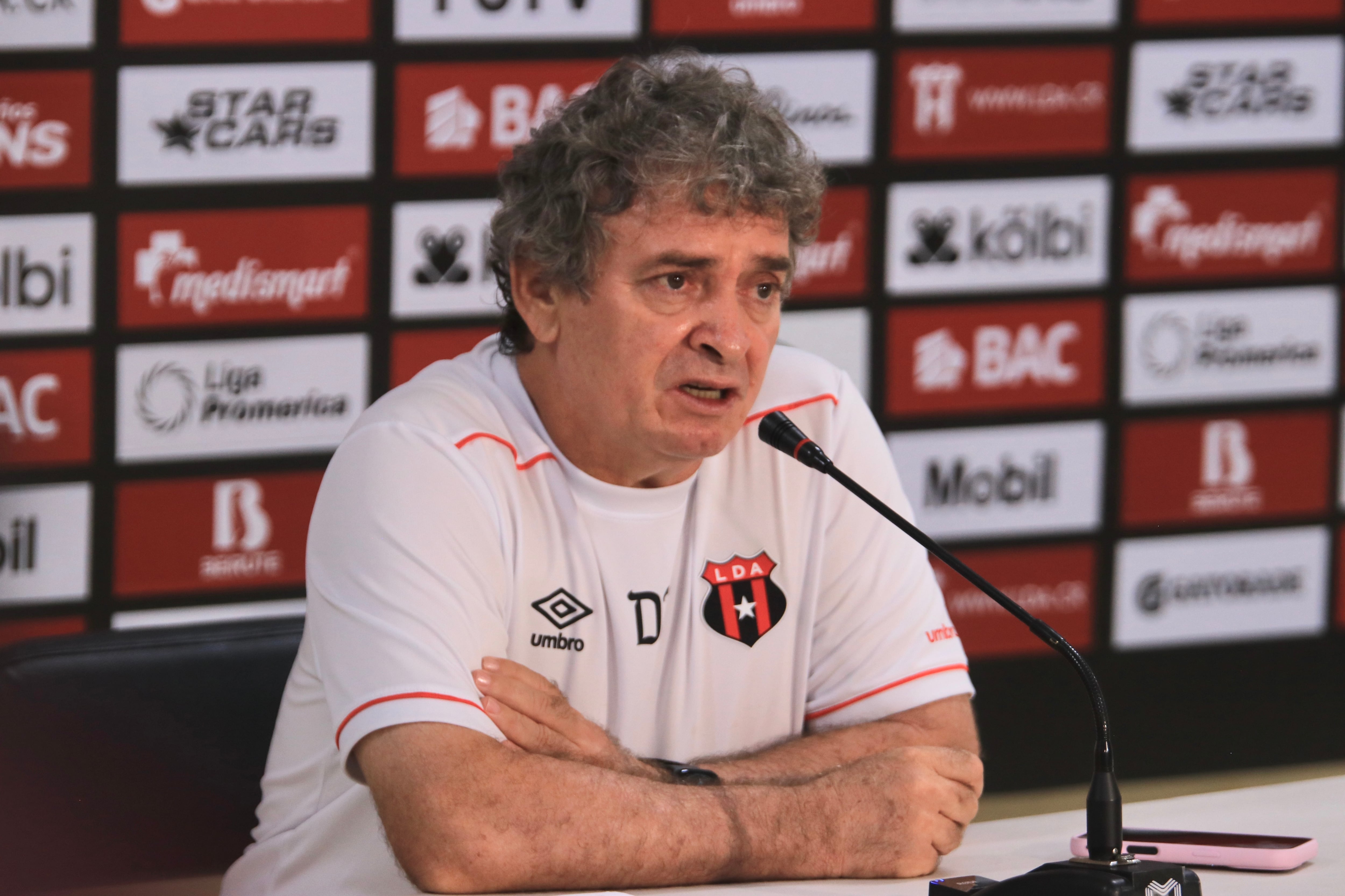 Oscar Ramírez, técnico de Liga Deportiva Alajuelense