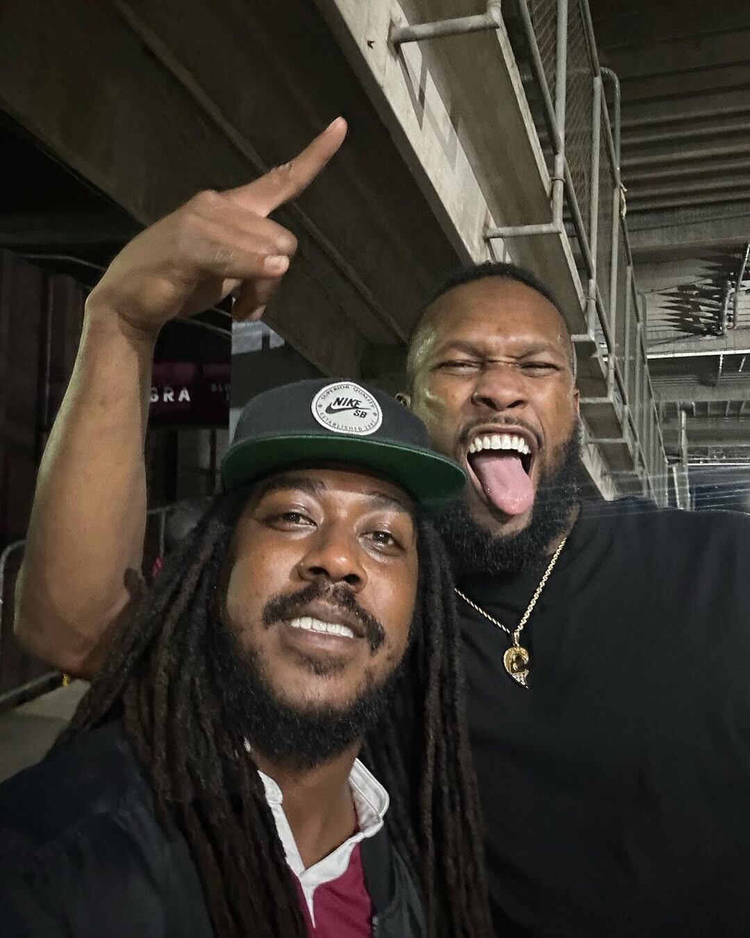 Jeren Johnson jugó 4 temporadas con la UCR y ahora vive feliz produciendo música. Instagram Jeren Johnson.