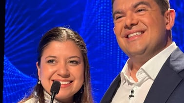 El romántico gesto de la esposa de Álvaro Ramos minutos antes del debate de Repretel