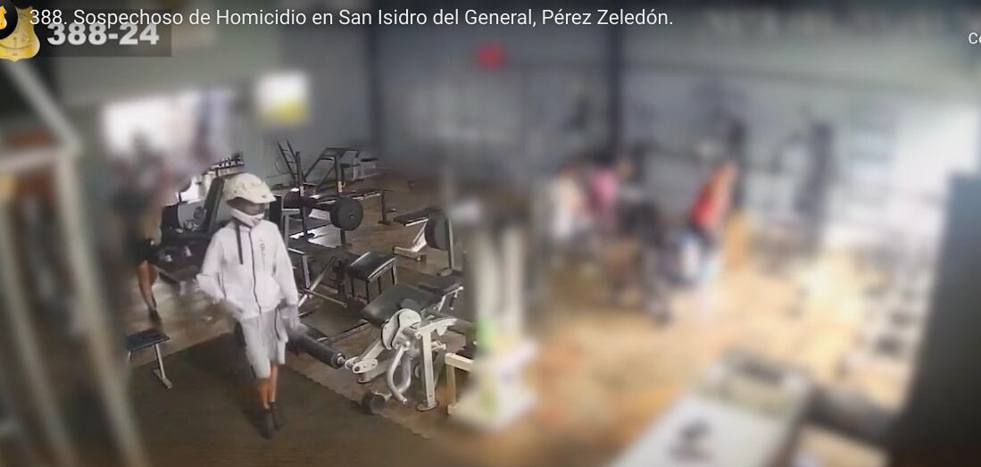 El responsable de disparar y asesinar al canadiense Abbott Travis Daniel, de 34 años, quedó grabado y el OIJ necesita ayuda para identificarlo. Foto: OIJ