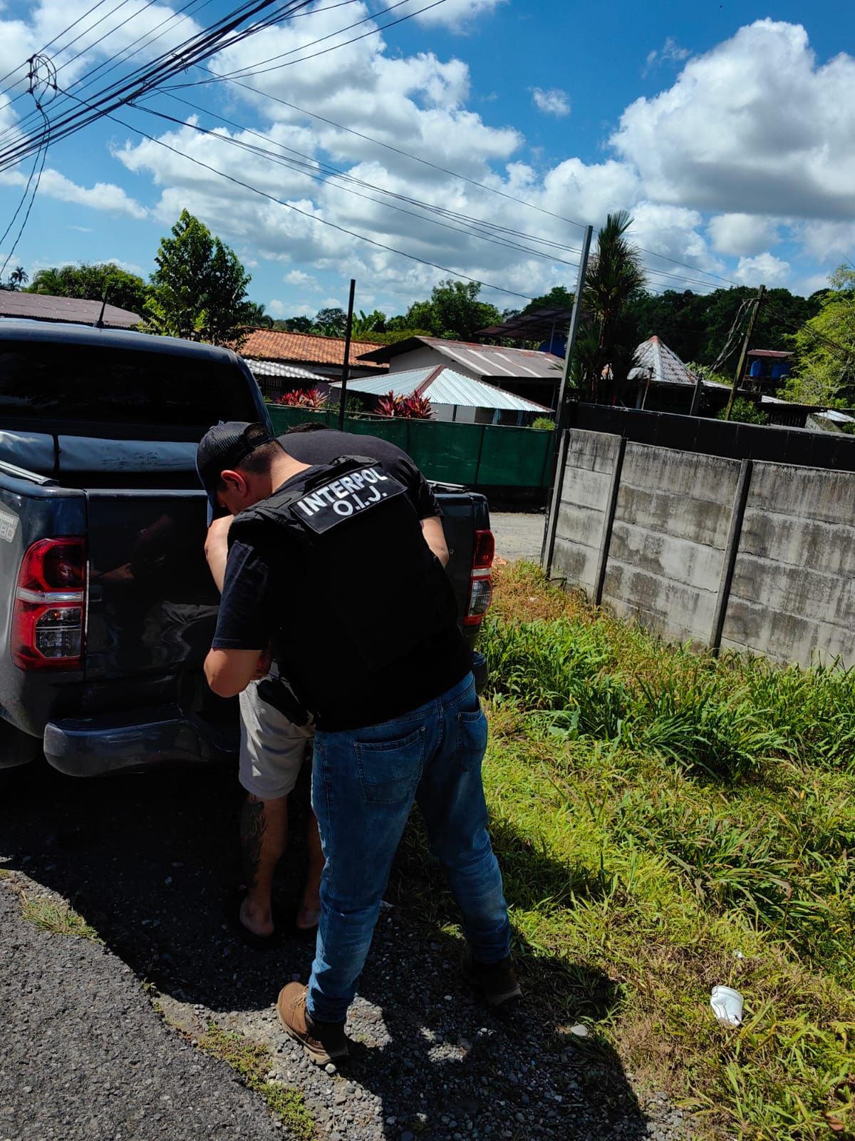 La Interpol del OIJ detuvo a un costarricense de apellido Zúñiga Gómez, de 45 años, quien era requerido por las autoridades judiciales de Panamá por un caso relacionado con tráfico internacional de drogas. Foto: OIJ