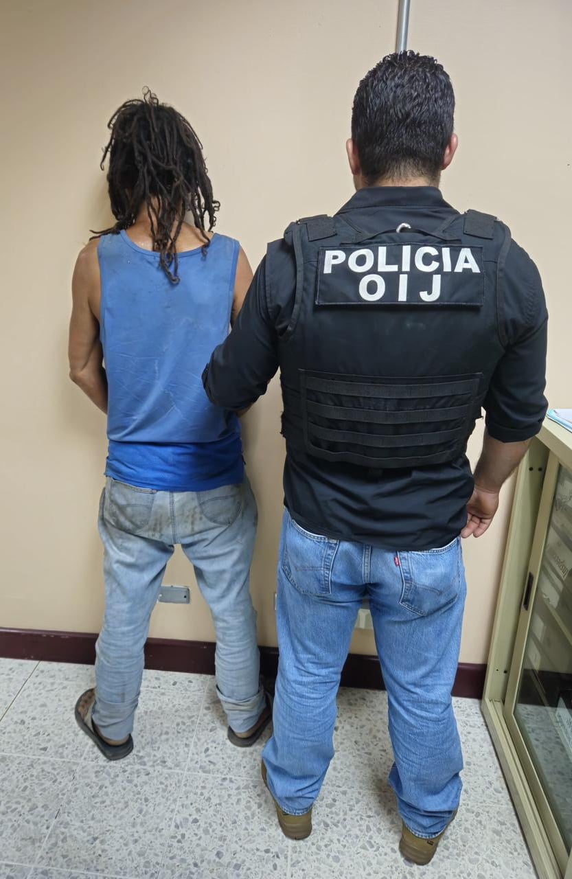 Un hombre de apellido Forbis, conocido con el alias de Zapatero, es señalado como un asesino serial de Limón, la captura ocurrió el 29 de abril del 2026. Foto: Fiscalía