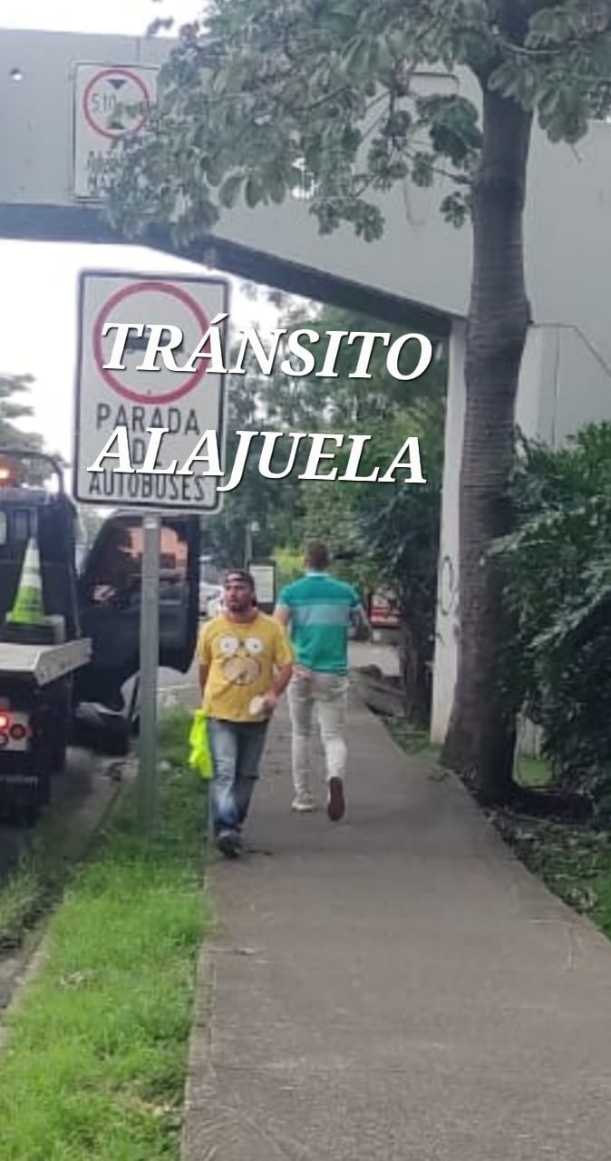 Mauricio Hoffmann y el decomiso de su vehículo por parte de la Policía de Tránsito en La Sabana.