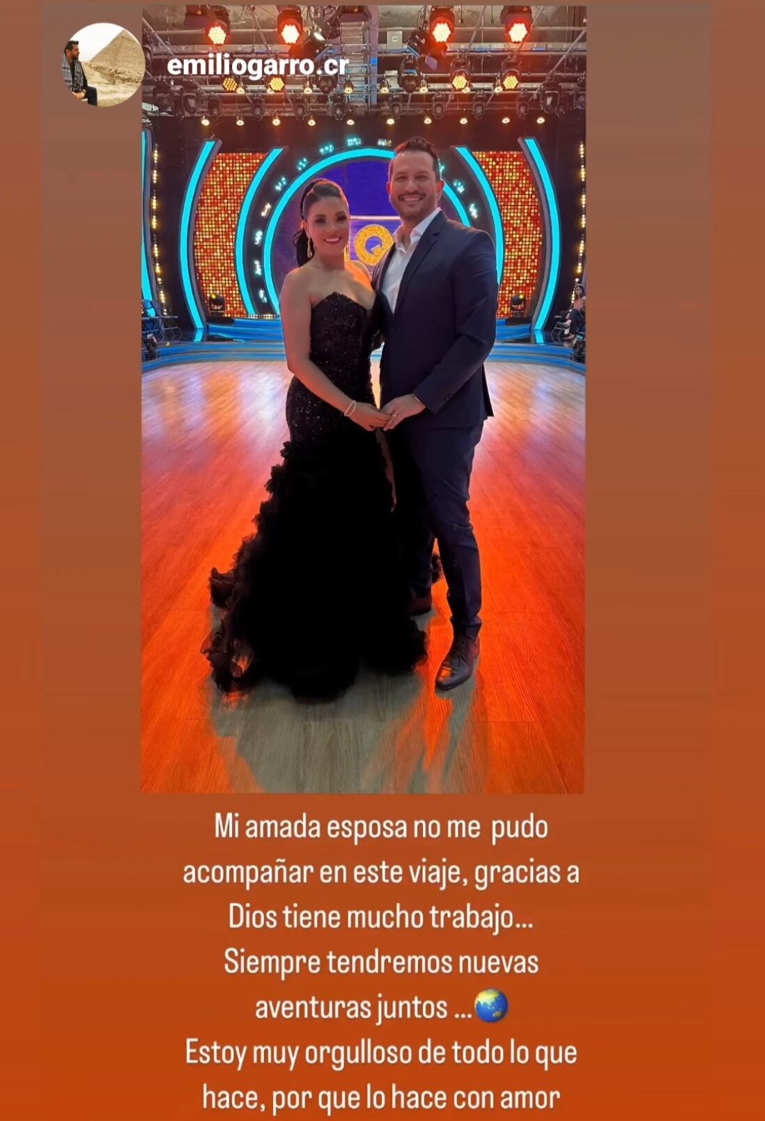 Emilio Garro, esposo de Natalia Rodríguez, llegó este domingo a Mira quién baila a apoyarla.