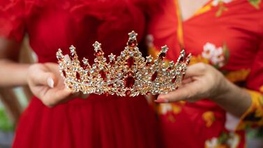 Papá desaparecido de manera misteriosa dejó un especial regalo para su hija quinceañera