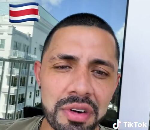 Así reaccionó Nell Ponc ante comentario despectivo hacia los ticos.