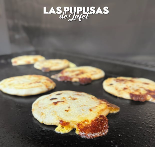 Jafet Jerez y su Pupusatón para salvar sus dos locales de venta de pupusas salvadoreñas.