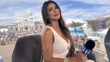 Montserrat del Castillo evidencia el tamaño de su corazón con gesto hacia participante de Mira quién baila