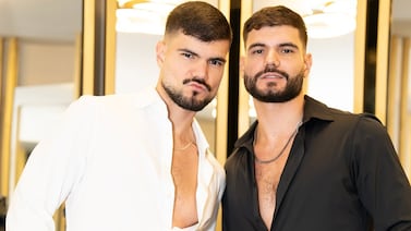 Los gemelos Castillo ayudarán a que otros hombres se sientan “increíbles”