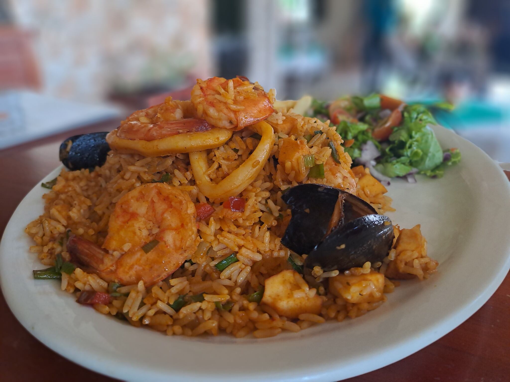 Abuelito tuvo visión y su familia continuó legado, pero servido en forma de ceviche.