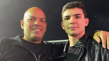 El duro recuerdo de su papá que golpea al hijo mayor de Nancy Dobles