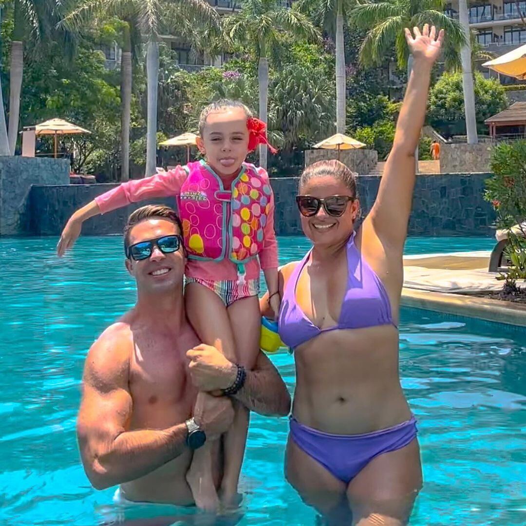 ítalo Marenco, su esposa Cindy Villalta y su hija Irene